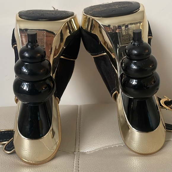 Kurt Geiger Shoes - Unknown Size, Best Guess is size 8 or 9 - Picture 5 of 10